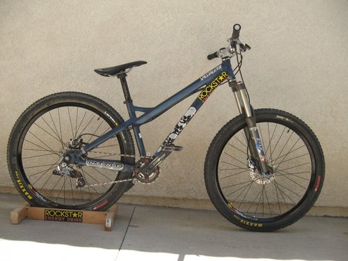specialized dirt jump bike