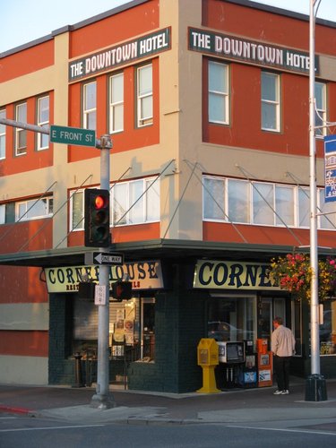 A European Style Hotel, with 4 shared bathrooms, bike friendly!