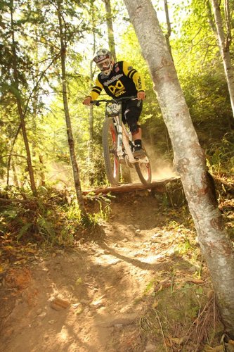 Fliudride/Evil Jr Champ Luciano Worl laying down a pro caliber run. Photo By Doug Snowden