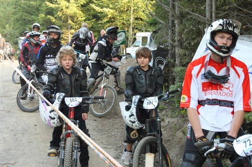 Waiting in line for warm ups. Photo by Doug Snowdon