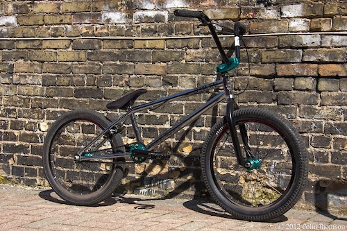 Chrome Subrosa Pandora V3
Chrome Ody 7KA Front and Rear Rims
Teel Profile Hubs Front and Rear 
Teel Profile Sproket
Teel Profile Stem
Shadow Cranks
Subrosa Bars
Subrosa Fork
Vans Grips
Ody Brake with Leaver 
Shadow Seat