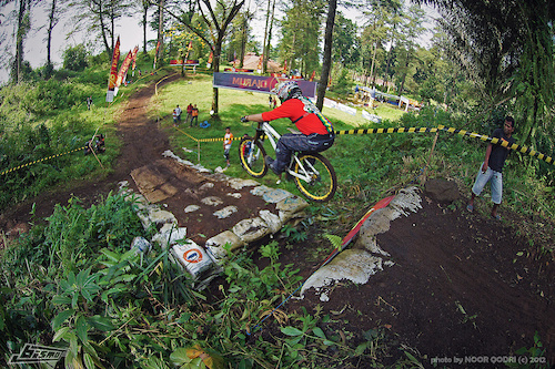 Seeding Run, Series 2 National DH 2012