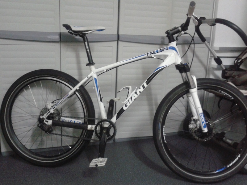 giant talon 2 2011