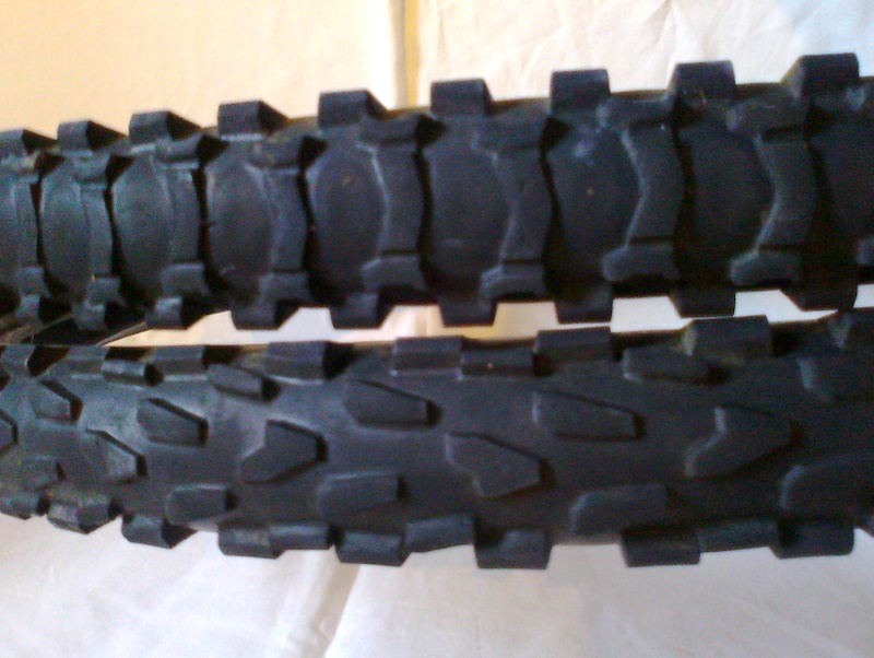 velociraptor tires
