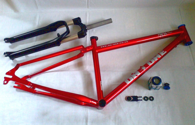 FS OnOne Inbred 14" slot dropout frame + new RST Blaze forks, headset