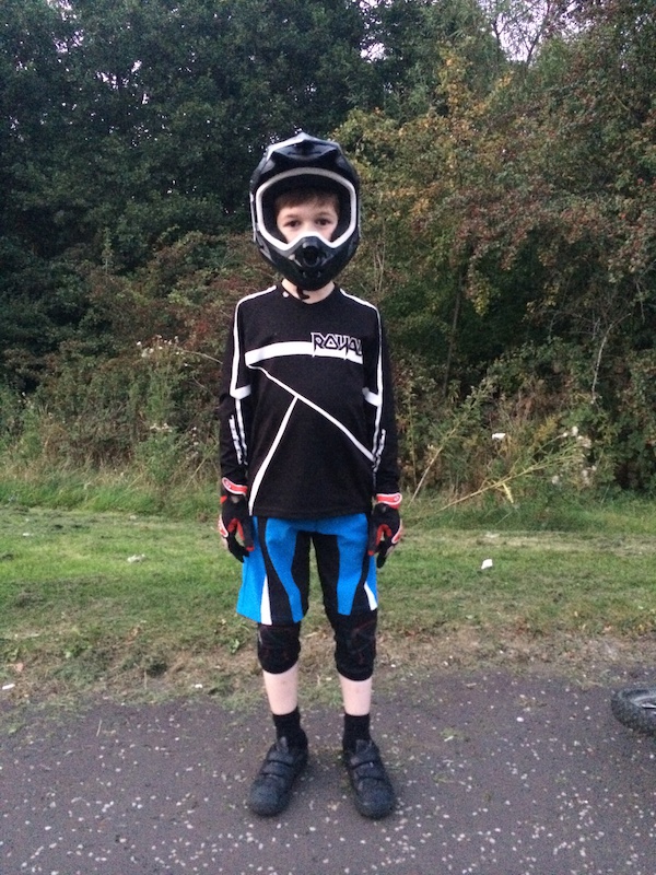 kids mountain biking gear