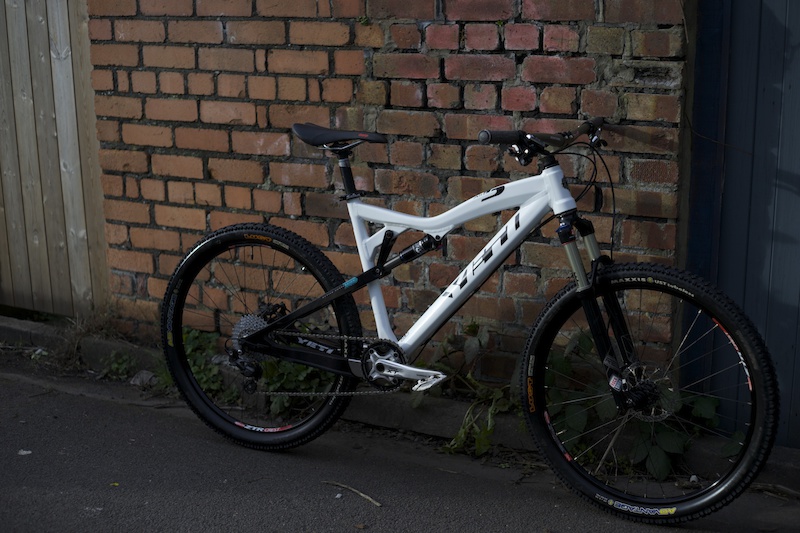 yeti asr 5 for sale