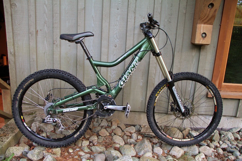 giant dh comp
