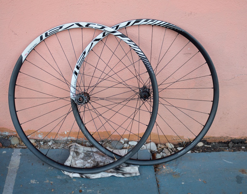 2014 Specialized Roval Traverse SL Carbon 29er Wheelset For Sale