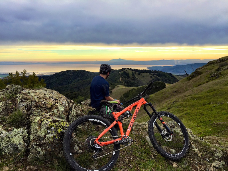 Queenstone Fire Road Mountain Bike Trail Big Rock / Lucas Valley, San