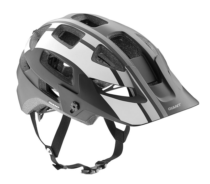 2016 NEW Giant Rail Helmet MEDIUM For Sale