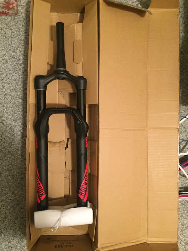 Brand New Rockshox Yari Rc Solo Air Mm For Sale