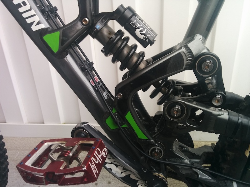 2016 Crank Brothers Mallet DH Red For Sale