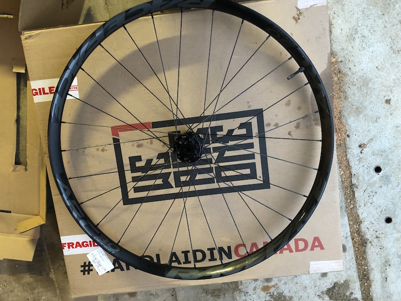 Race Face Arc Rims W Dt Swiss Hubs For Sale