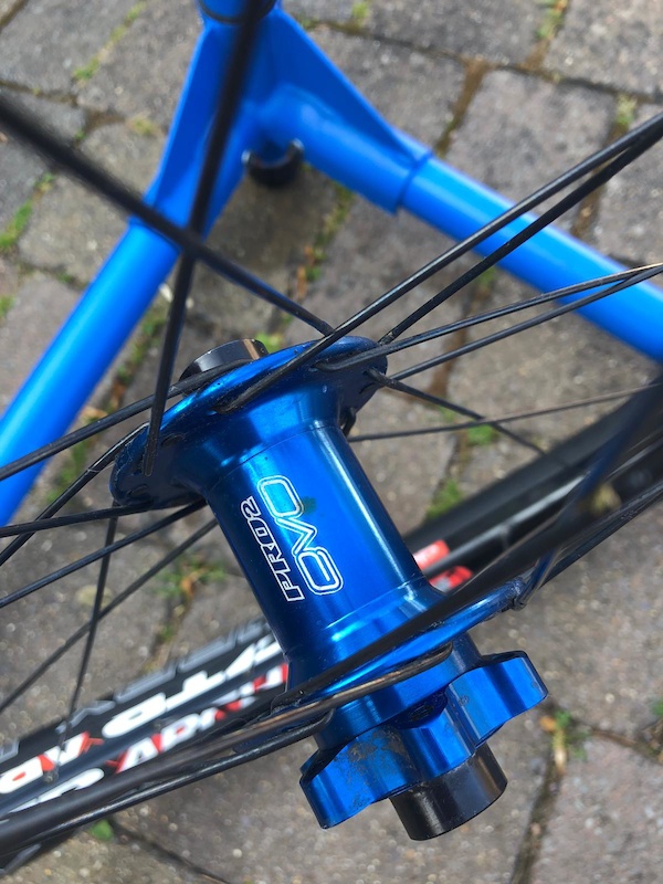 Stans NoTubes ZTR ARCH EX Hope Evo2 Hubs Blue For Sale