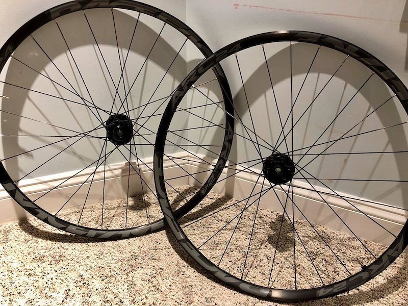 2017 Race Face Arc 24 DT Swiss 350 27 5 Wheels XD Driver For Sale