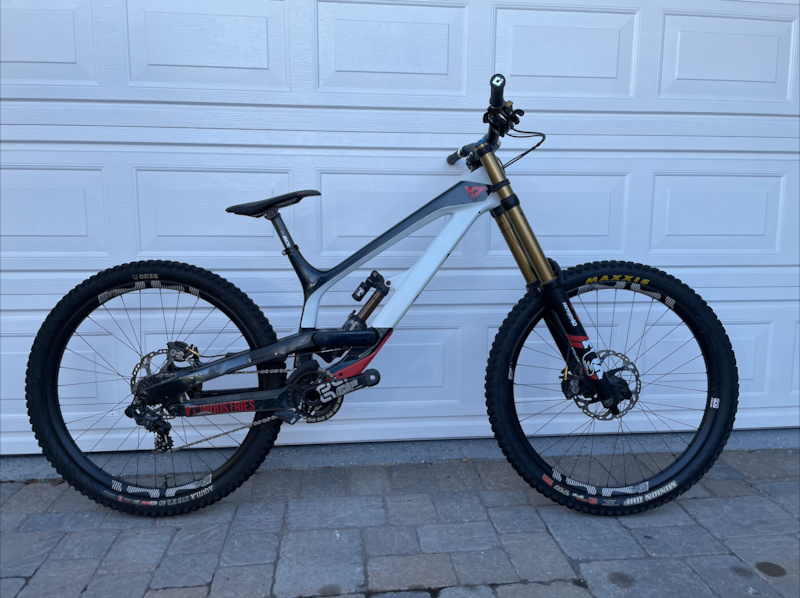 2018 YT Tues CF Pro Race MOB Edition For Sale