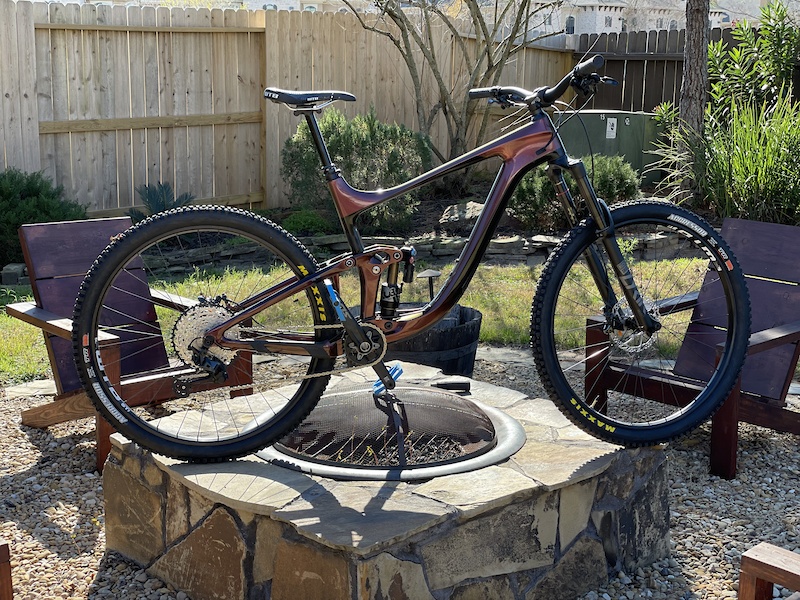 Custom Giant Reign Advanced Pro Er For Sale