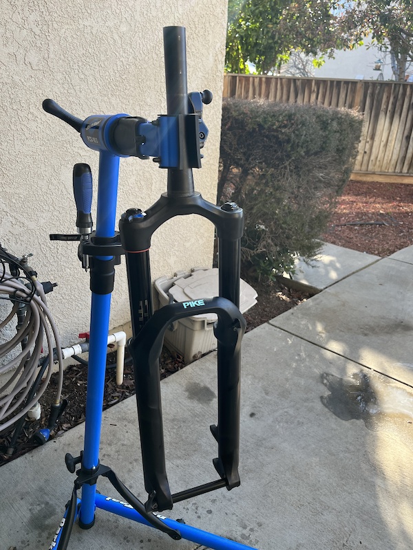 2018 Rockshox Pike Solo RCT3 130mm 27 5 For Sale