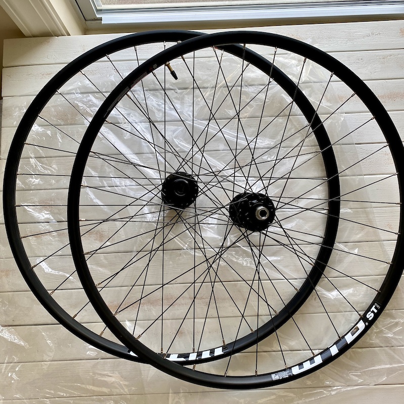 2020 WTB Santa Cruz ST I25 29 Mnt Wheels Takeoff Tallboy For Sale