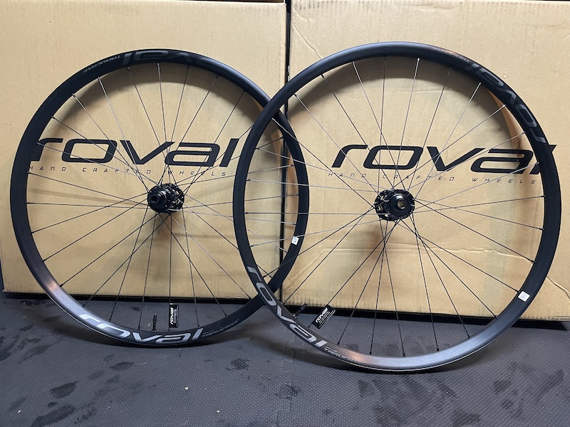 Roval Traverse 29 27 5 6B XD Alloy Wheelset For Sale