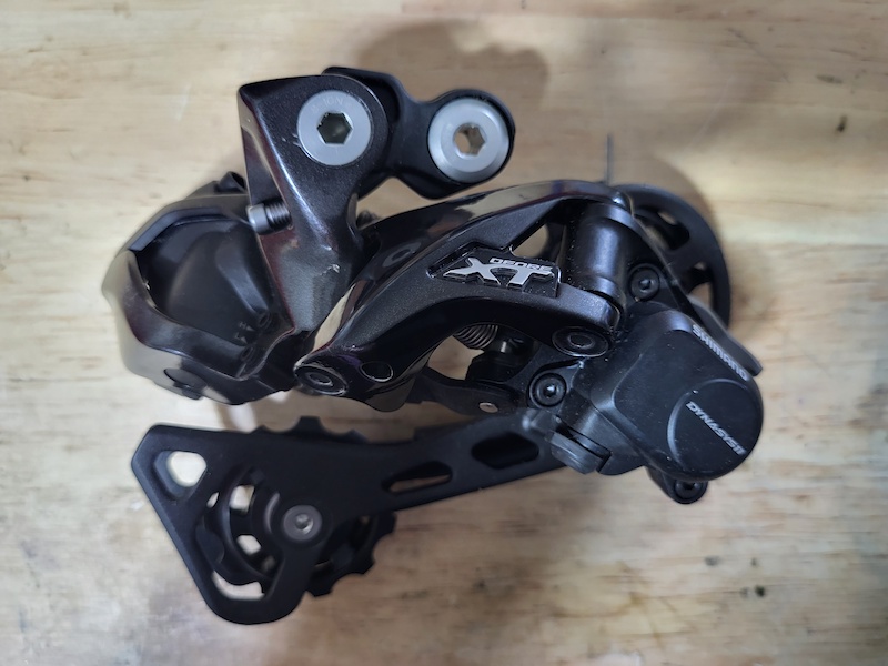 2022 Shimano XT Di2 M8050 GS Rear Derailleur For Sale