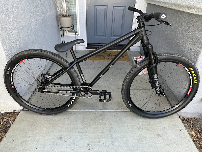 Excellent Like New Yt Dirt Love For Sale