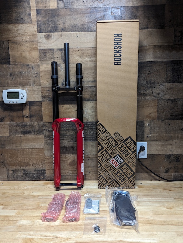 2024 RockShox BoXXer Ultimate Charger 3 29 52 200 RED For Sale