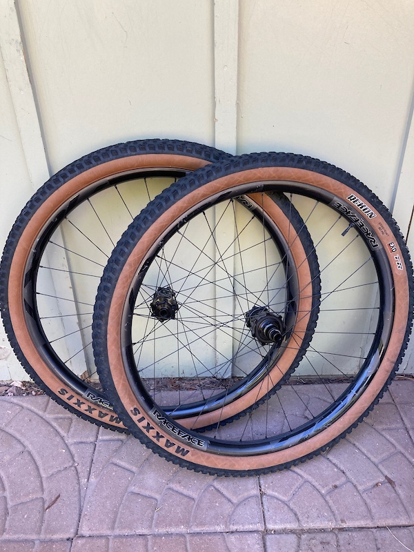 Raceface Next R Carbon Boost Er Wheelset For Sale