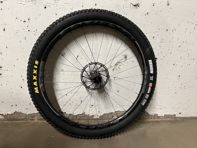 Race Face Next R Carbon Front Wheel For Sale