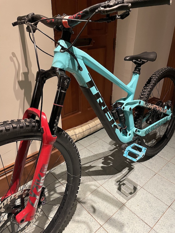 2022 Trek Slash 8 M L UPGRADED SWAPS For Sale