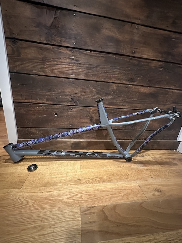 Lg Kona Honzo St Bike Frame Bb And Headset Included For Sale