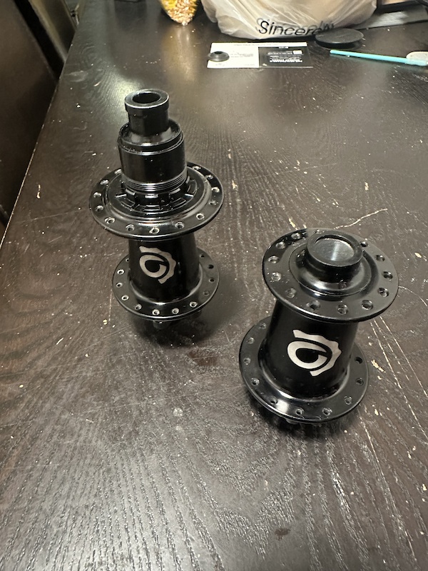 I9 Hydra Boost Hub Set 110x15 28H F 148x12 32H R For Sale