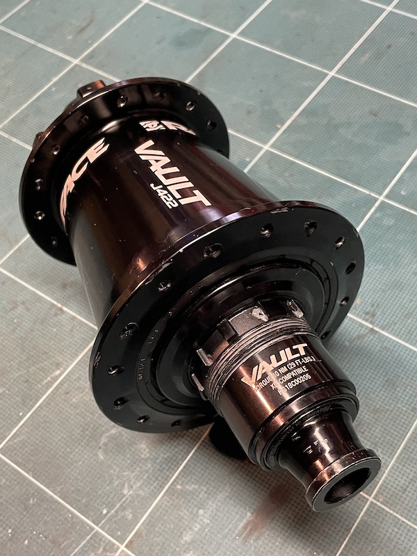 Hub Rear Raceface Vault X H B Xd For Sale