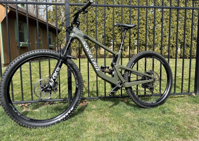 2022 Santa Cruz Bronson MX Carbon Medium For Sale