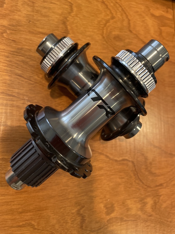 XTR FH M9111 B Rear And XTR HB M9110 B Front Hubs For Sale