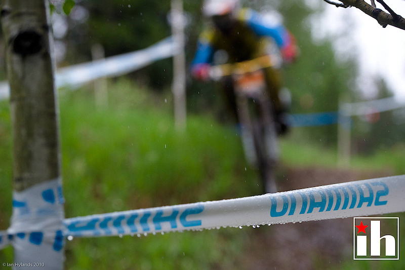 Jason Memmelaar had a great event taking home the win in dual slalom on thursday, and then placing second today. Unfortunately my camera didn't like the rain and decided to focus on the tape, I'll pretend it was deliberate and call it an art photo.