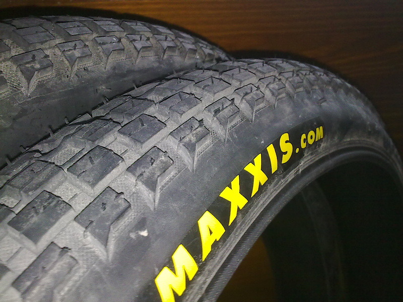 26 maxxis holy roller