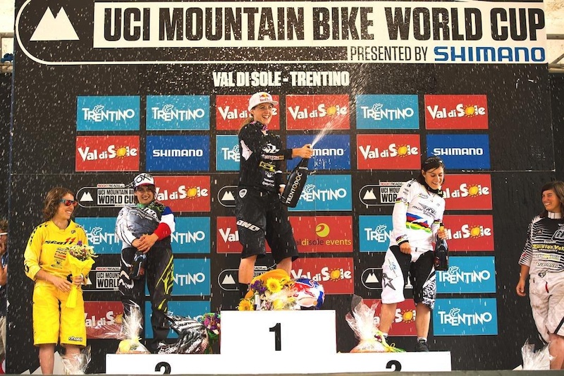 podium women