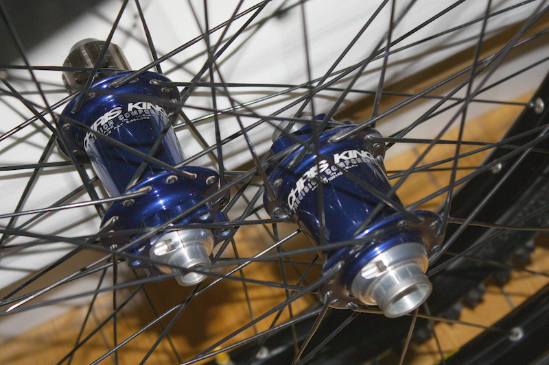 Chris King ISO Hubs 150x12 20mm Bolt Through Mavic EX 729 For Sale