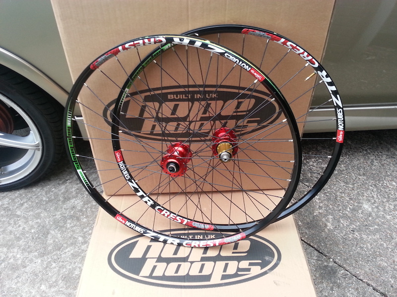 Red Hope PRO 2 Evo On Stans ZTR Crest Rims Hope Hoops For Sale