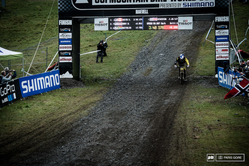 Gee Atherton with his head in sorrow as he crosses the line 8.4 seconds behind Stevie. Leogang will present itself with one epic battle between Gee and Stevie for the overall as Gee is still technically in the lead.