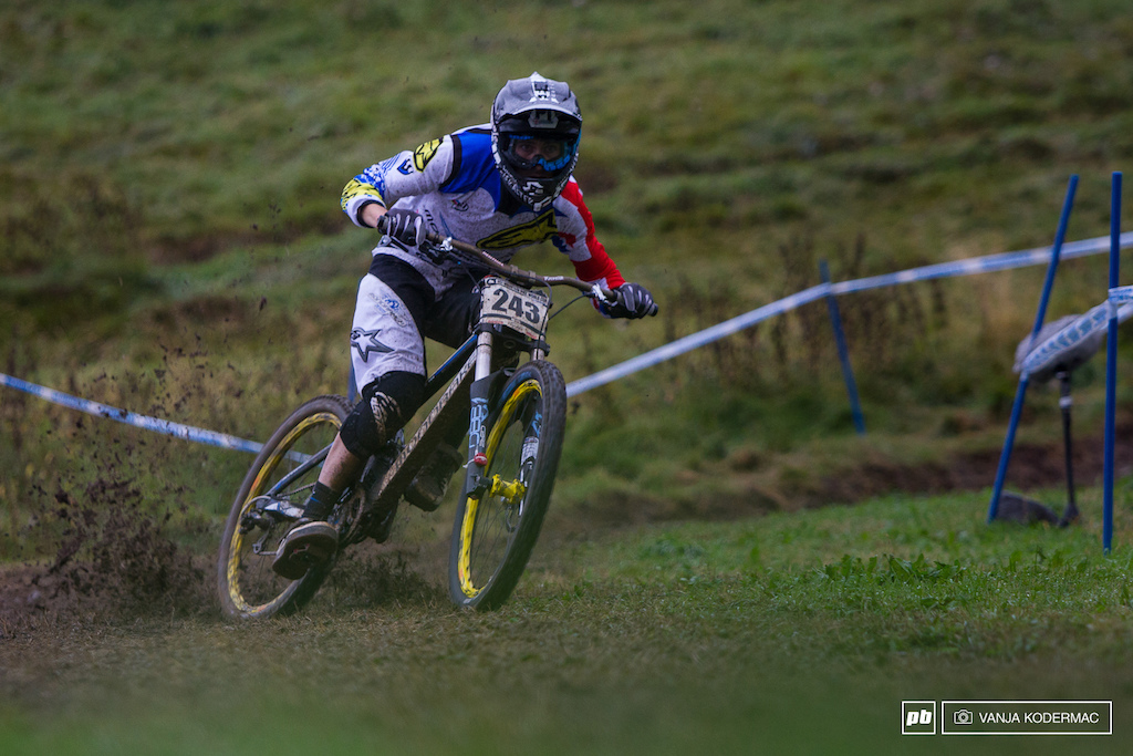 Innes Graham drifting.