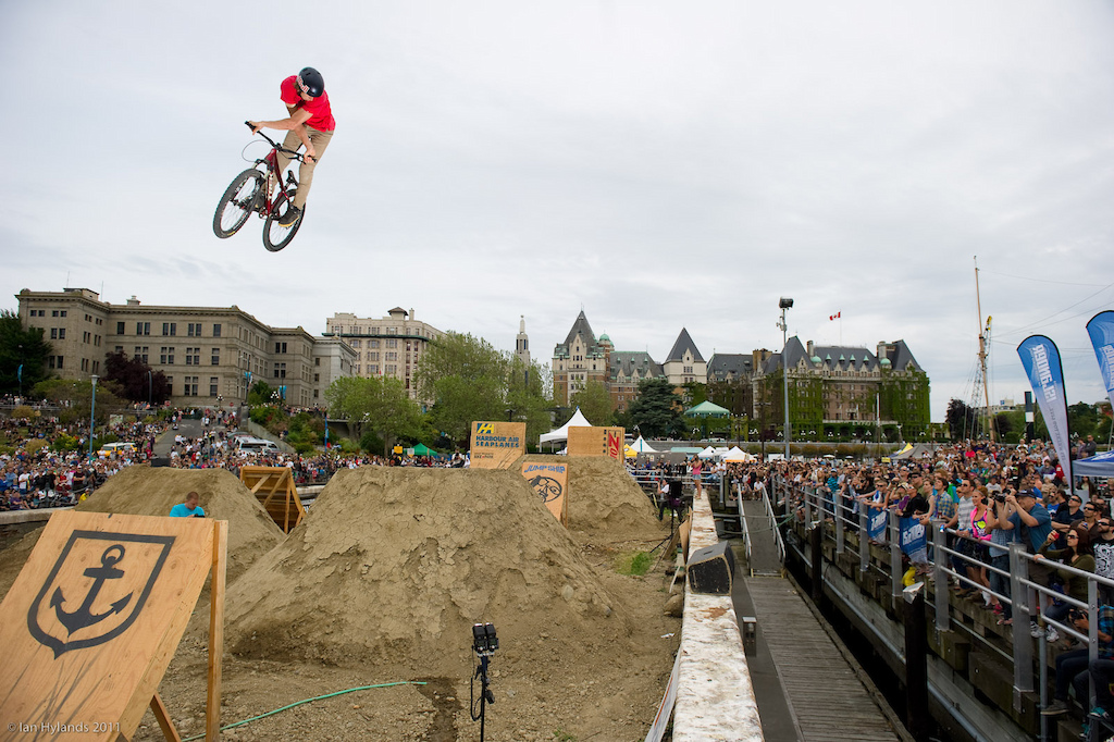 Brandon Semenuk huge 360 X up