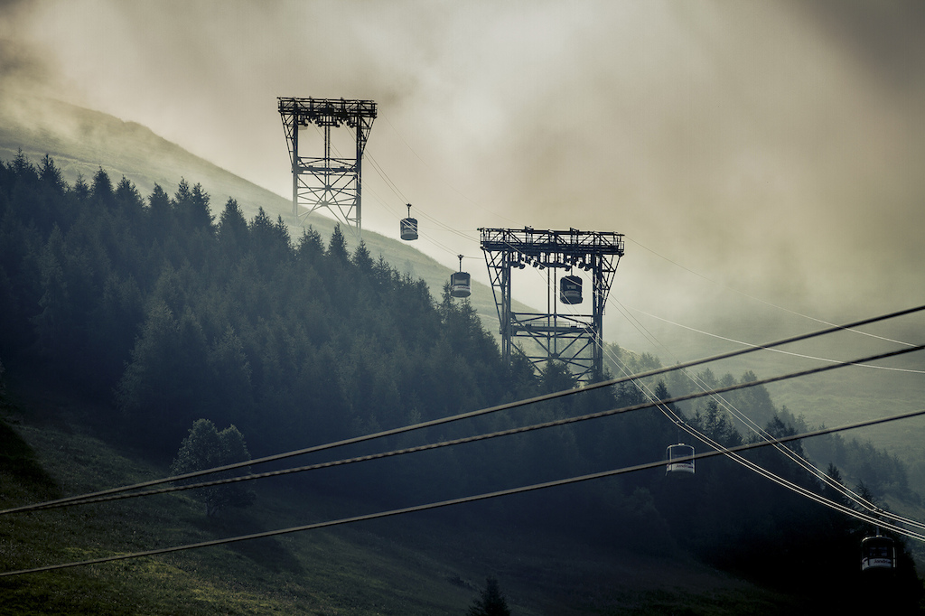 Lifts into the clouds - Laurence CE - www.laurence-ce.com