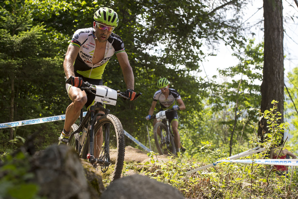 It was bloody damn hot today. Jose Hermida loves the heat and even he was visibly wilting in today s heat.