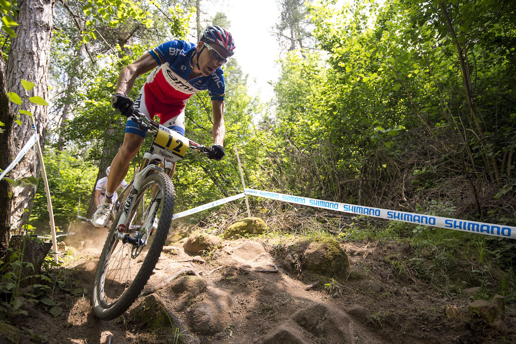 By lap three Absalon had caught up and attacked Schurter but the Frenchman could not shake a tenacious Schurter.