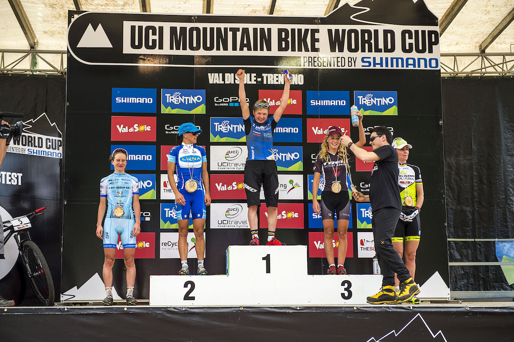 Women s elite podium L-R Adelheid Morath 4 Katerina Nash 2 Tanja Zakelj 1 Emily Batty 3 and Gunn-Rita Dahle Flesjaa 5 .