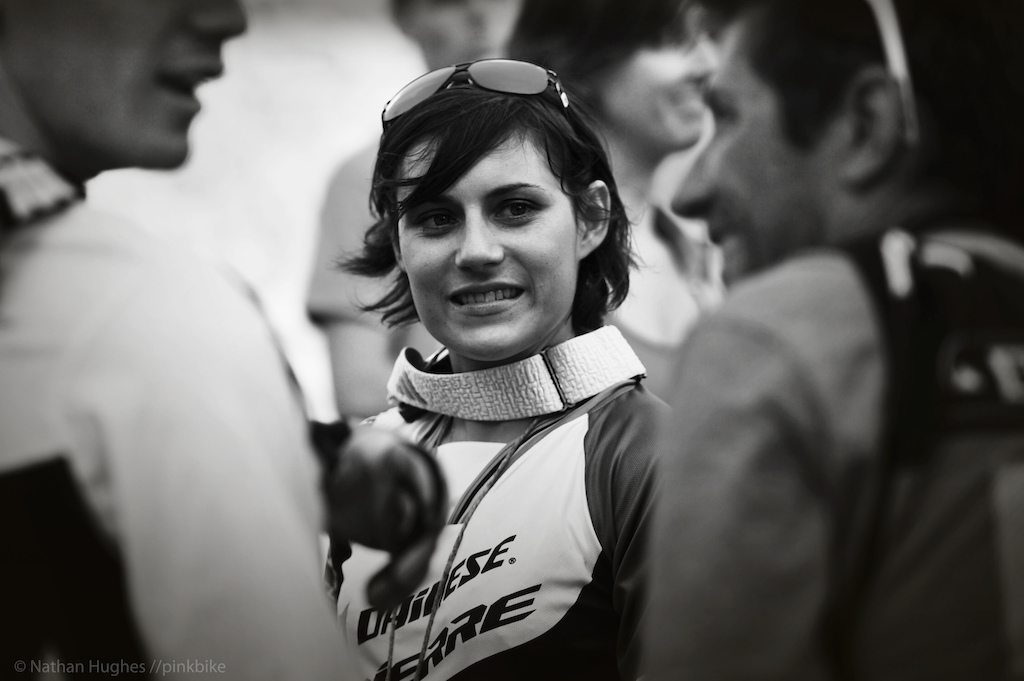 5 seconds back Emmeline s halving the gap on Rach Pugin and Charre were then over 7 seconds behind the French girl.