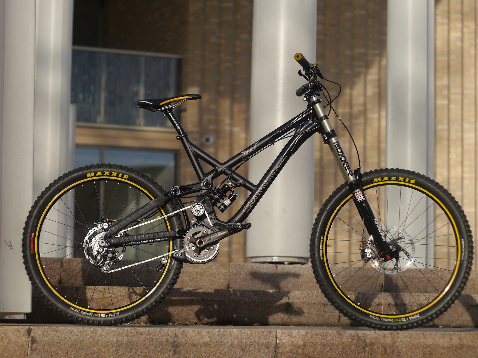 xl downhill bike